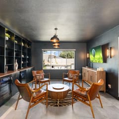 Minutes from Shopping, Dining & Golf + Hot Tub