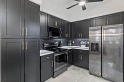 Black & Gold Luxe | No Stairs | Pool & Spa - Image 2