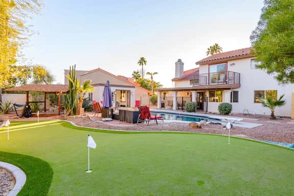 Family-Friendly Retreat, Heated Pool, Putting Green - Image 1