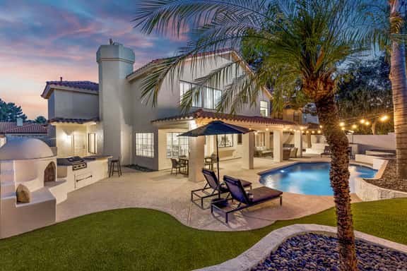 Desert Sol l Heated Pool l Hot Tub l Putting Green - Image 1