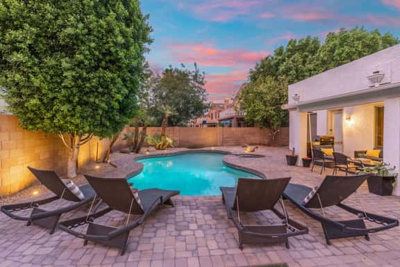 Desert Escape Minutes from Shopping, Dining & Golf - Image 1
