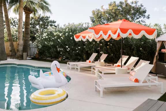 Backyard Oasis, Pool, Spa, Game Room, BBQ - Image 1
