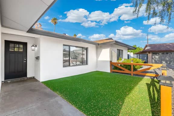 Saguaro Serenity | Stylish Home w Pool & Hot Tub - Image 4