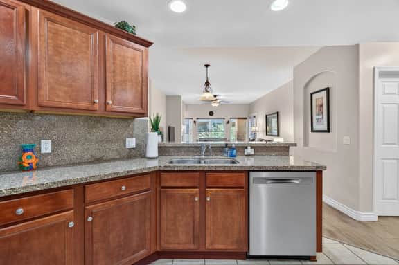 Resort-Style Condo at Toscana of Desert Ridge - Image 5