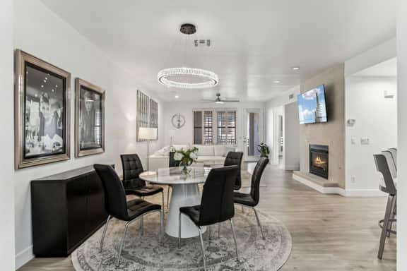 Remodeled 3BR Kierland | Garage, Pool, Spa, Golf - Image 3